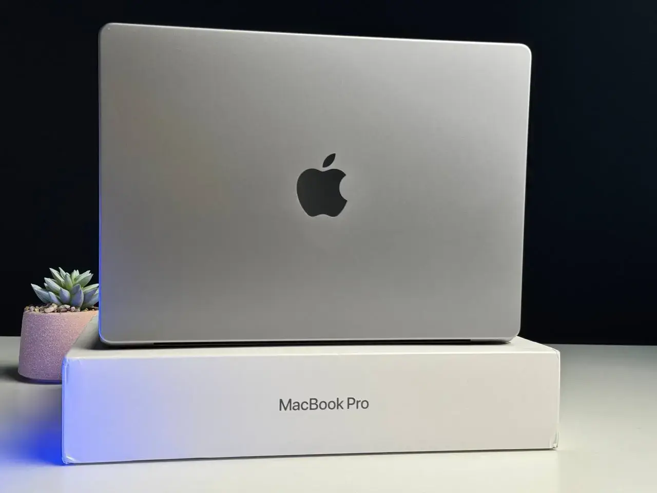Б/У MacBook Pro 14" Space Gray (Z15G001X8) 2021 - Состояние: хороший | Комплект: полный | Гарантія: 3 мес.