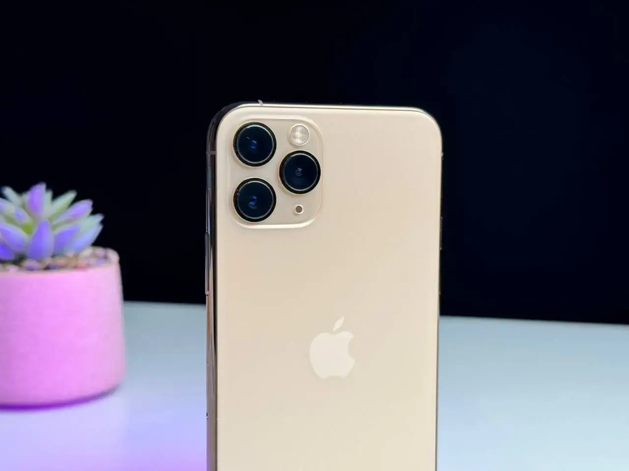 ВЖИВАНИЙ Apple iPhone 11 Pro 256GB Gold (MWCP2) - Стан: гарний | Акумулятор: 100% | Комплект: кабедь | Гарантія: 1 міс.