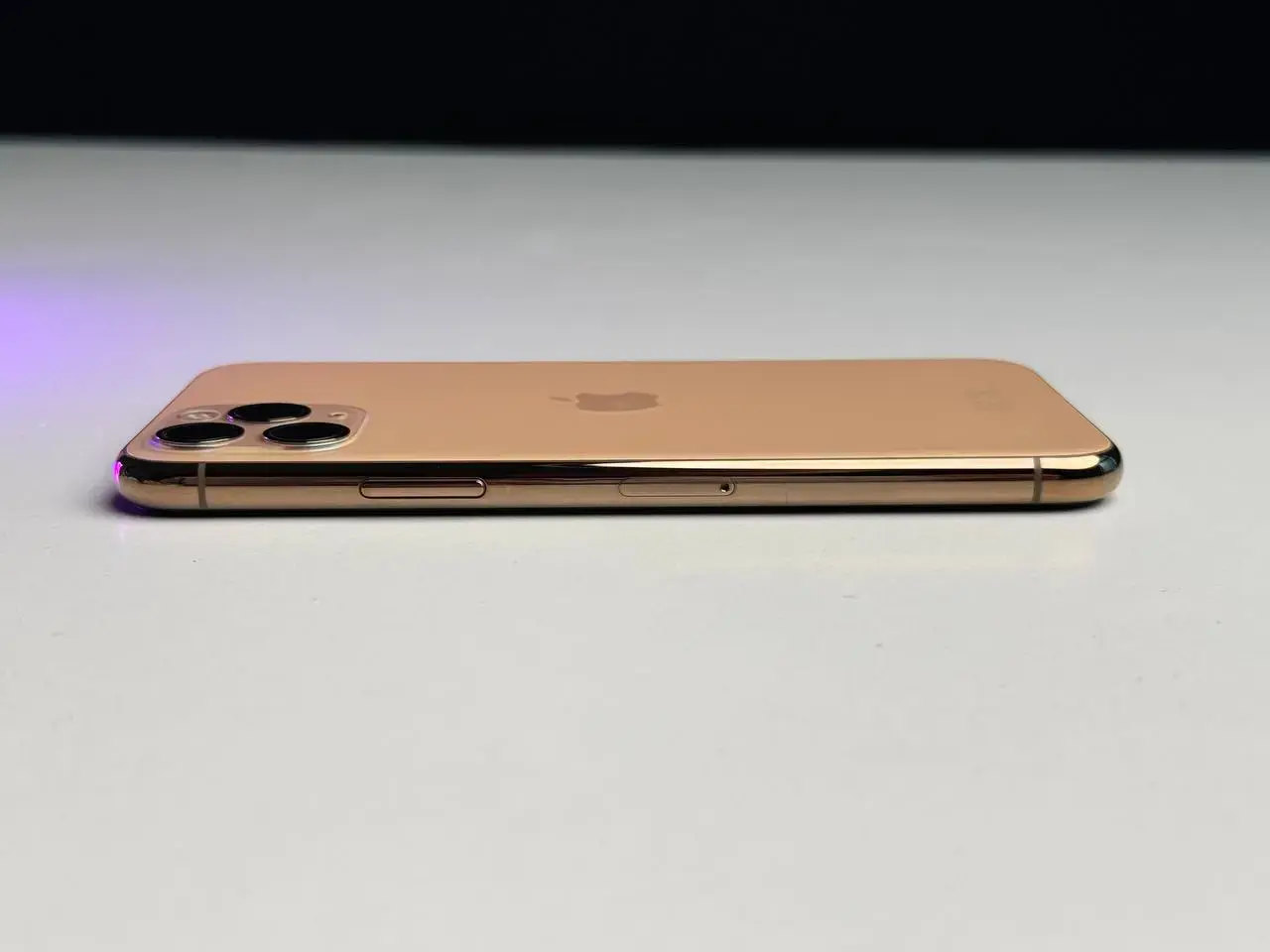 ВЖИВАНИЙ Apple iPhone 11 Pro 256GB Gold (MWCP2) - Стан: гарний | Акумулятор: 100% | Комплект: кабедь | Гарантія: 1 міс.