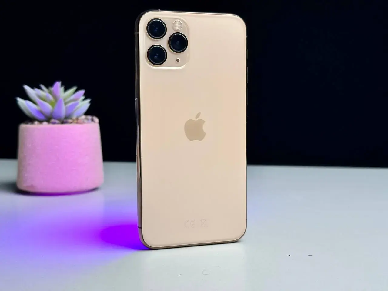 Б/У Apple iPhone 11 Pro 256GB Gold (MWCP2) - Состояние: хороший | Аккумулятор: 76% | Комплект: кабель | Гарантія: 1 мес.