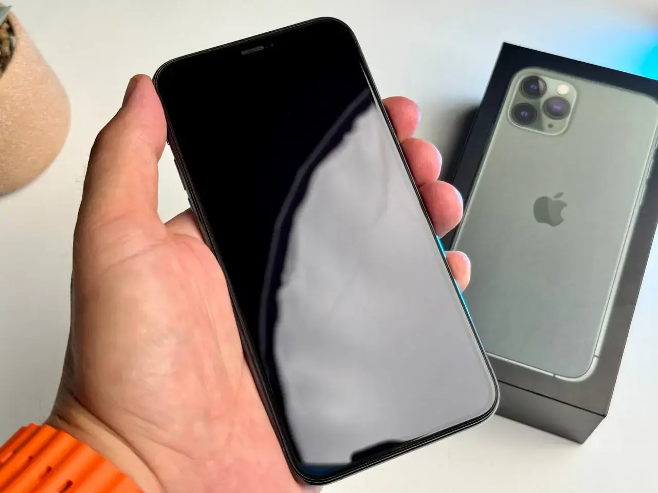 ВЖИВАНИЙ Apple iPhone 11 Pro 256GB Midnight Green (MWCQ2) - Стан: гарний | Акумулятор: 95% | Комплект: коробка | Гарантія: 1 міс.
