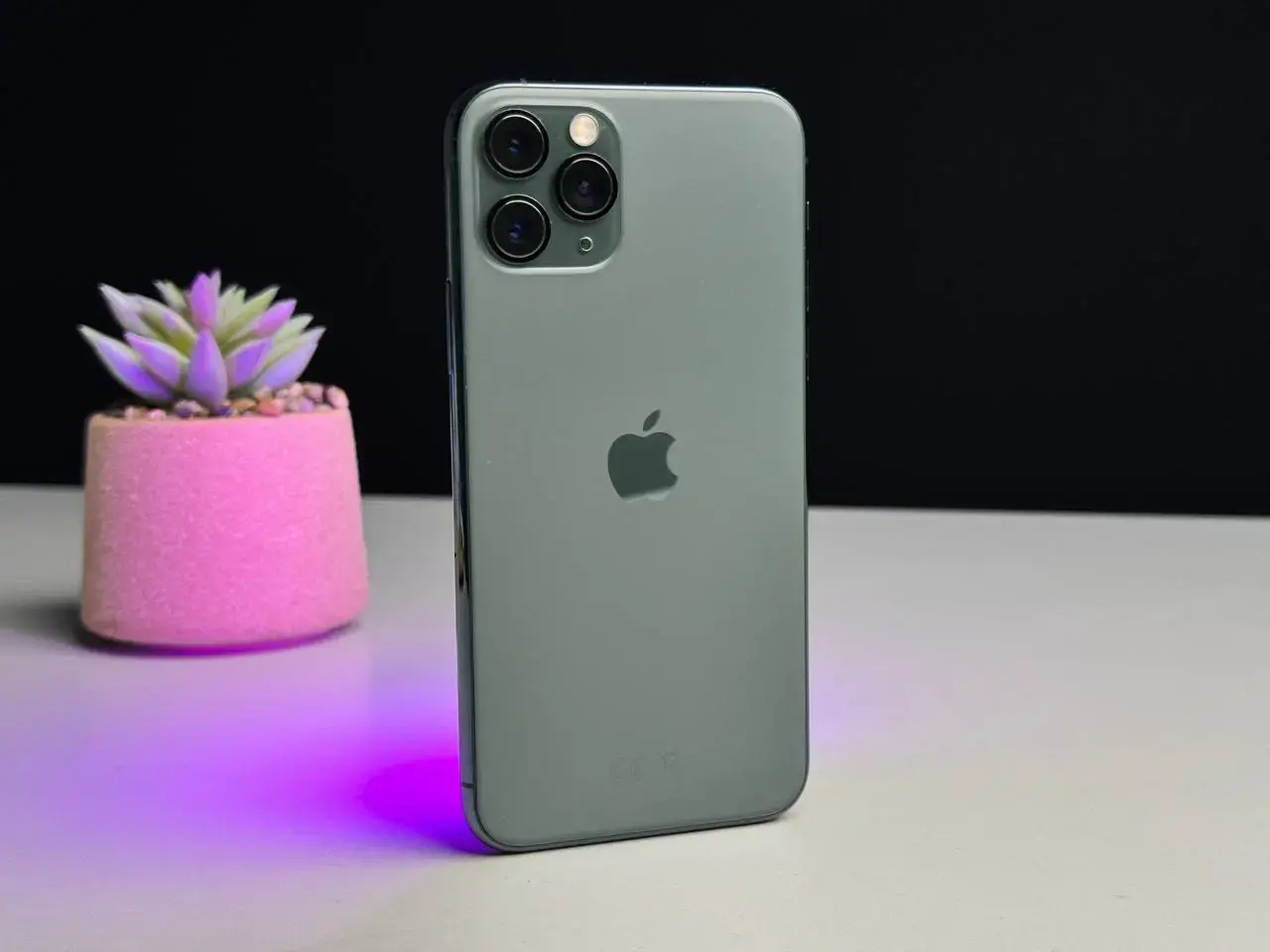 Б/У Apple iPhone 11 Pro 256GB Midnight Green (MWCQ2) - Состояние: идеальный | Аккумулятор: 100% | Комплект: кабель | Гарантія: 1 мес.