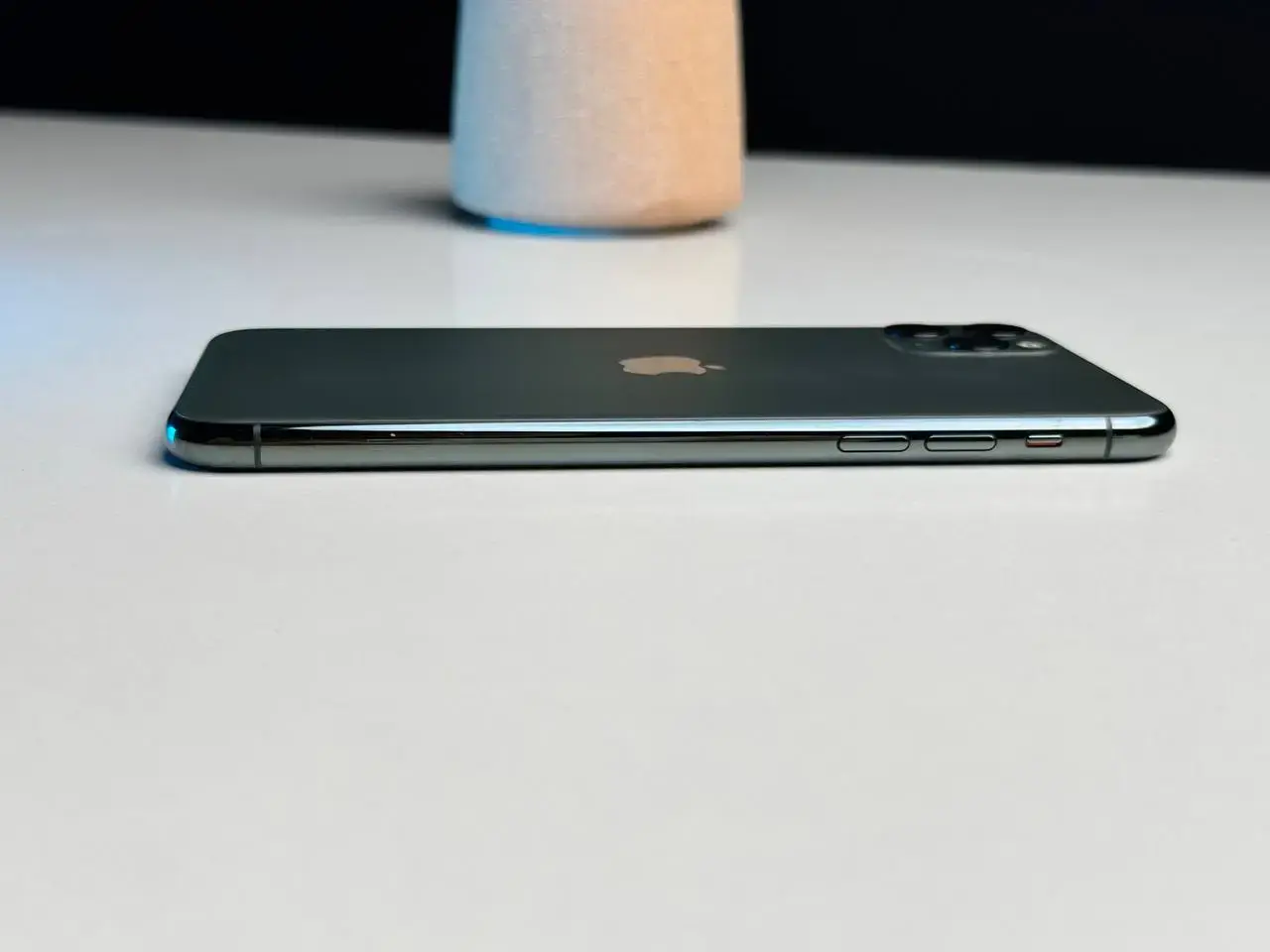 Вживаний Apple iPhone 11 Pro Max 256GB Midnight Green (MWH72) - Стан: гарний | Акумулятор: 100% | Комплект: без комплекту