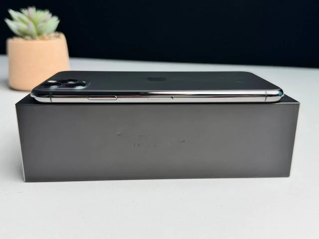 Б/У Apple iPhone 11 Pro Max 256GB Space Gray (MWH42) - Состояние: идеальный | Аккумулятор: 100% | Комплект: полный | Гарантія: 1 мес.