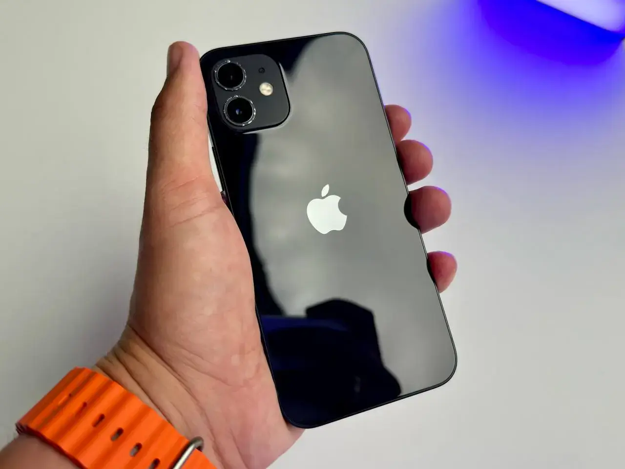 Б/У Apple iPhone 12 128GB Black (MGHC3, MGJA3) - Состояние: хороший | Аккумулятор: 100% | Комплект: без комплекта