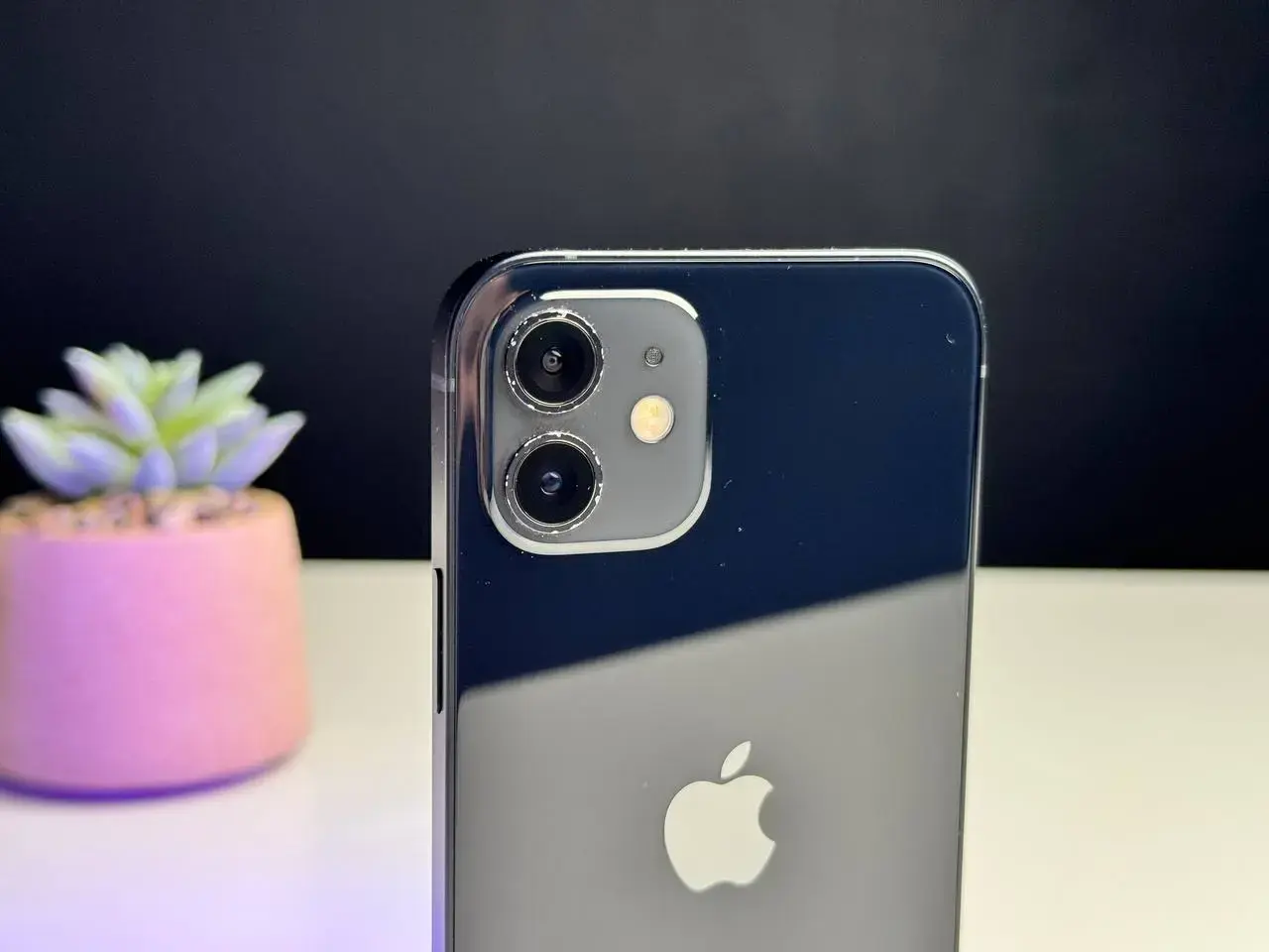 Б/У Apple iPhone 12 128GB Black (MGHC3, MGJA3) - Состояние: хороший | Аккумулятор: 100% | Комплект: без комплекта