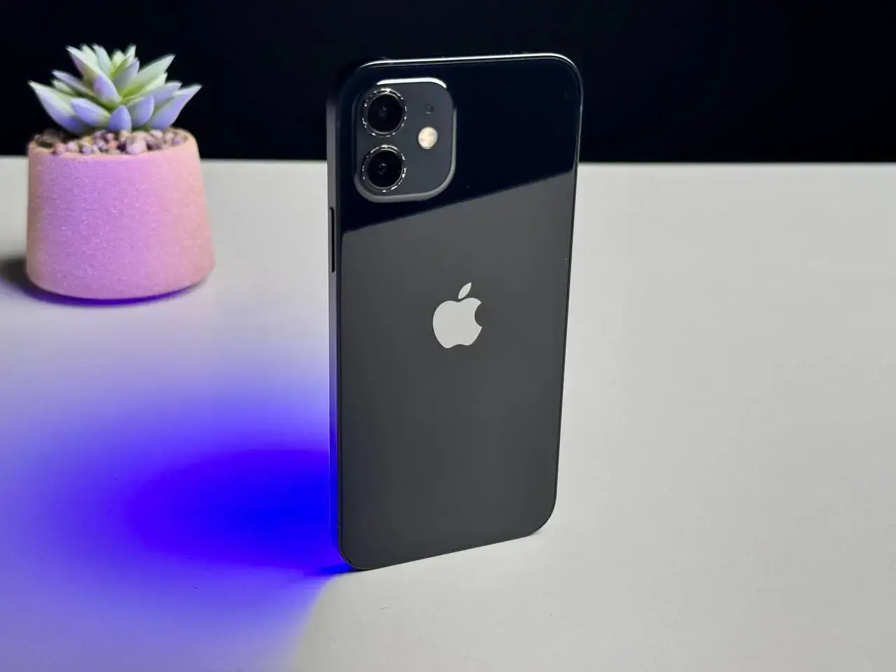 Б/У Apple iPhone 12 128GB Black (MGHC3, MGJA3) - Состояние: хороший | Аккумулятор: 100% | Комплект: без комплекта