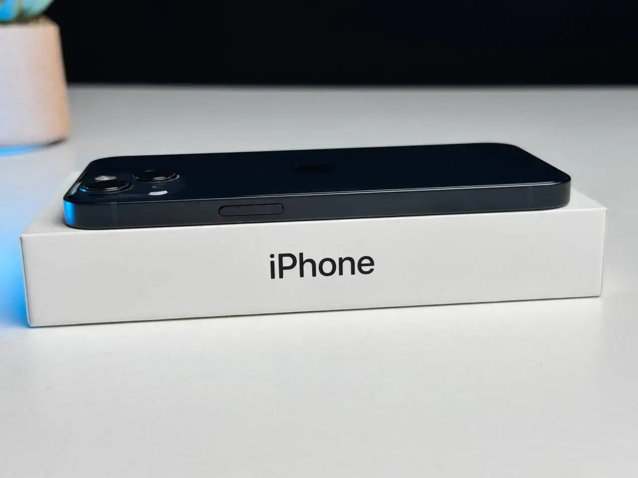 ВЖИВАНИЙ Apple iPhone 13 128GB Midnight (MLML3, MLPF3) - Стан: гарний | Акумулятор: 100% | Комплект: повний | Гарантія: 1 міс.