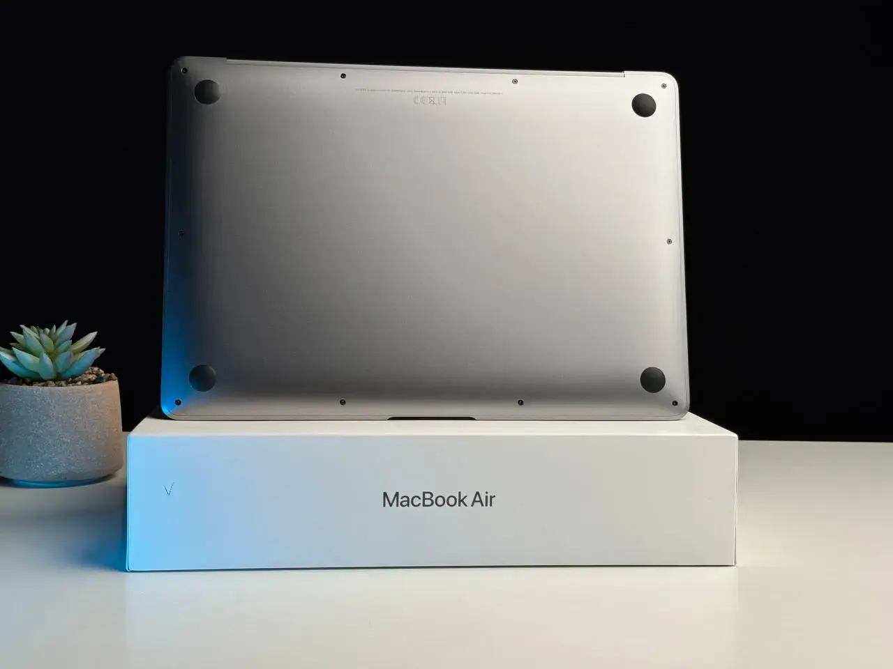 Вживаний MacBook Air 13" Space Gray 2020 (MGN63) - Стан: гарний | Акумулятор: 94% | Комплект: повний