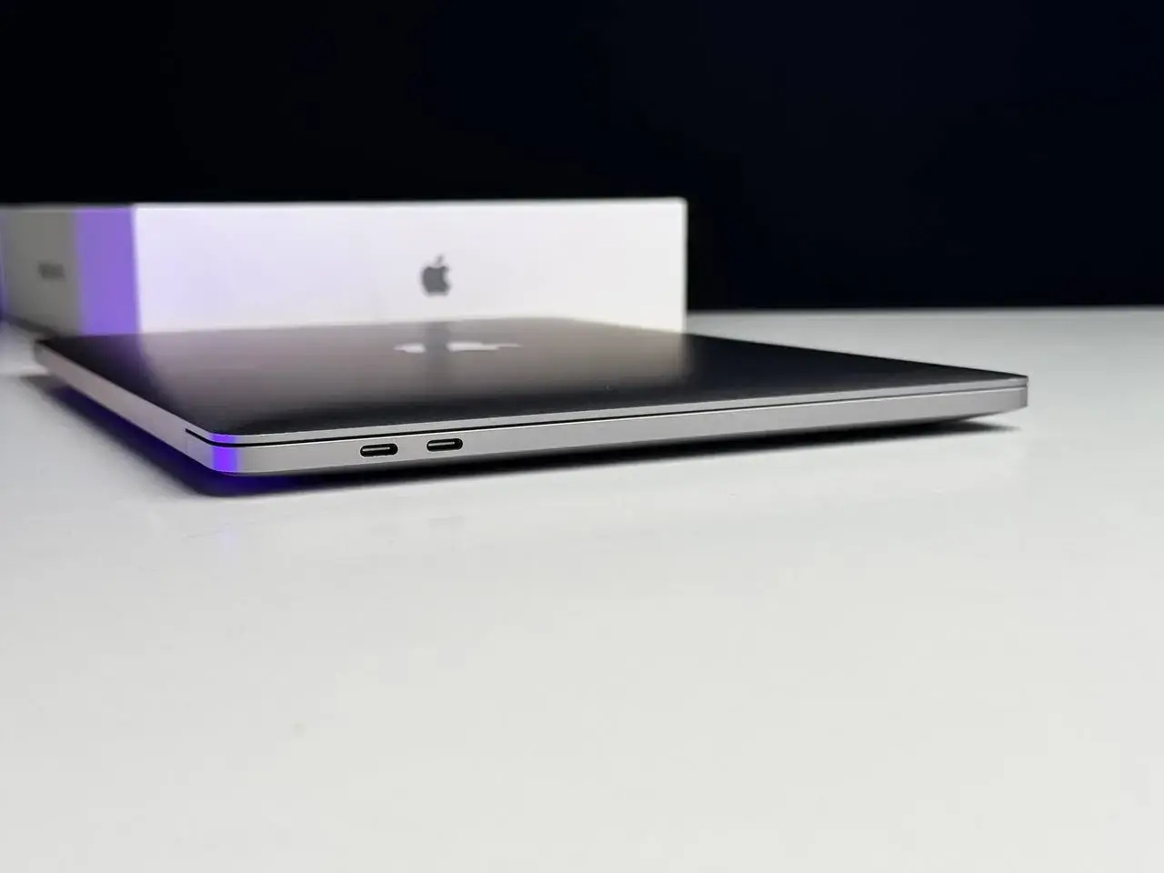 ВЖИВАНИЙ MacBook Pro 13" Space Gray (Z11B000E3) 2020 - Стан: гарний | Акумулятор: 83% | Комплект: повний | Гарантія: 1 міс.