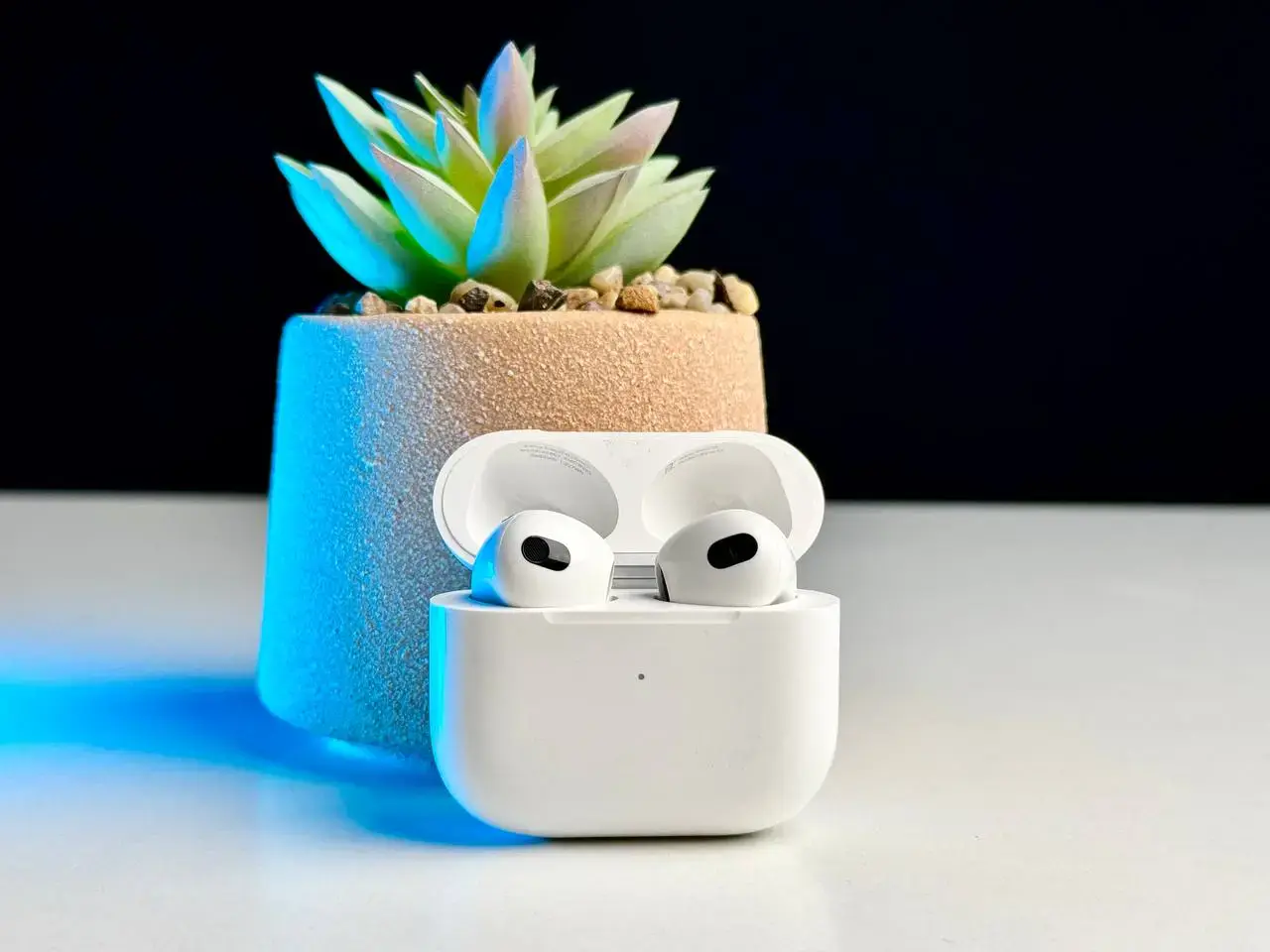 Б/У Наушники Apple AirPods 3 with Lightning Charging Case (MPNY3) - Состояние: хороший | Комплект: без комплекта | Гарантія: 1 мес.