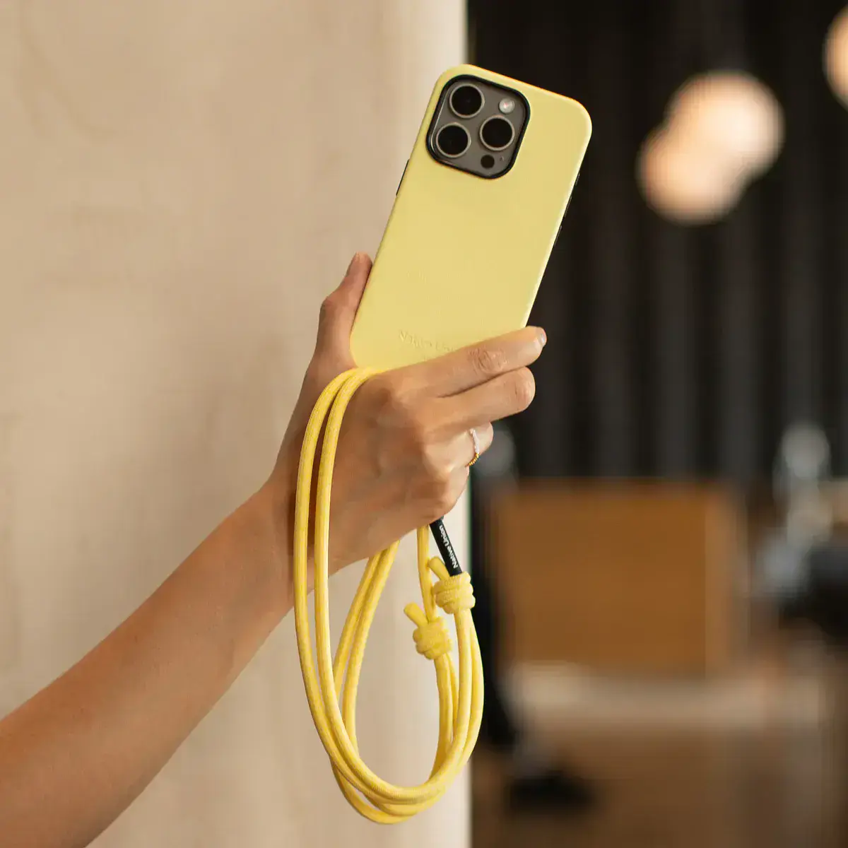 Чехол Native Union Active Case для iPhone 16 Pro Max - Lemon (ACTCSE‑LMO-NP24PM)