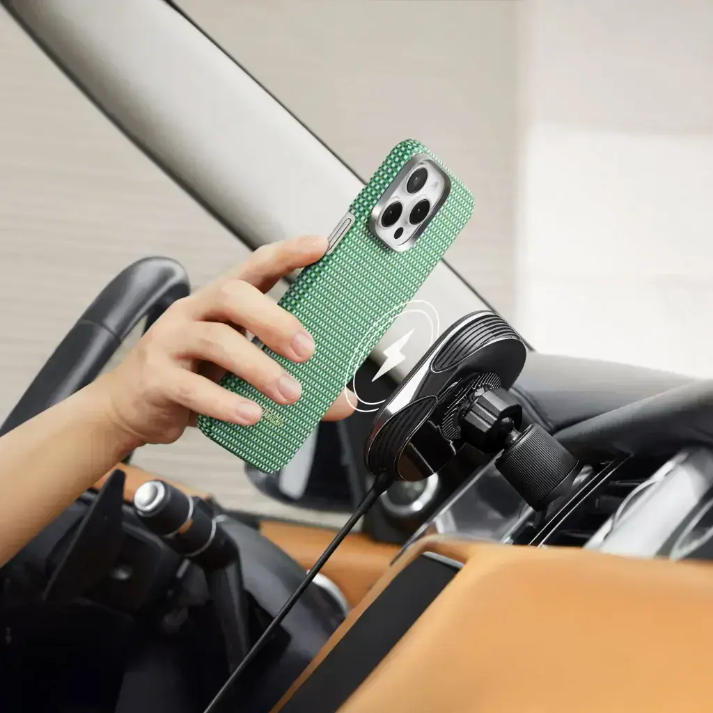 Чехол Pitaka Ultra-Slim Case for iPhone 16 Pro - Forest Green (KI1601PFOR)