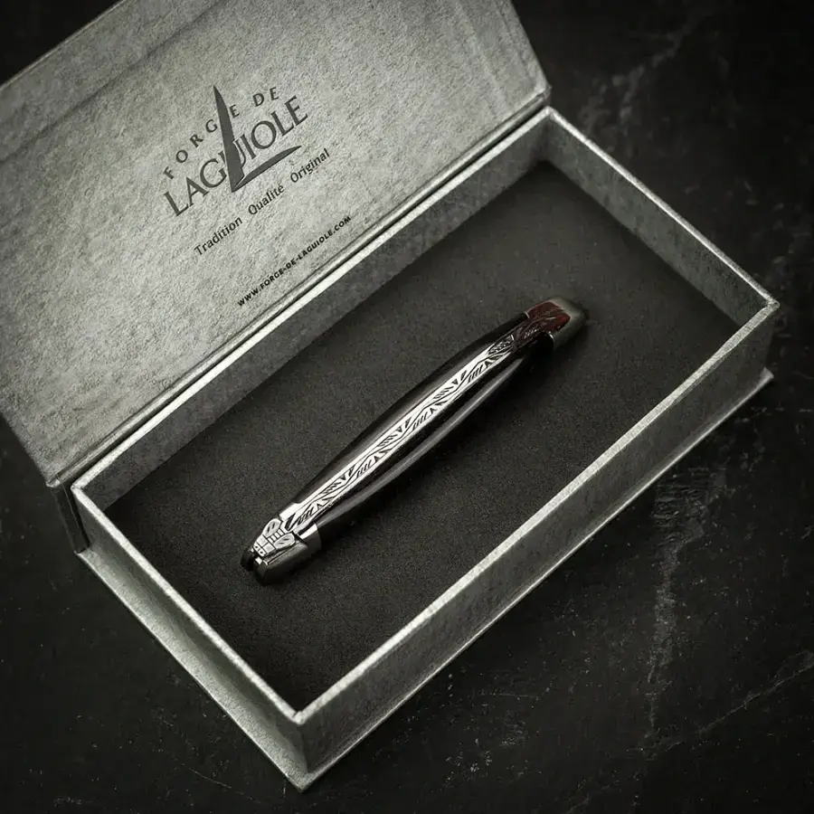 Складаний ніж Forge de Laguiole Tradition High Polish Blade with Dark Horn Handle - 11cm (00003671)