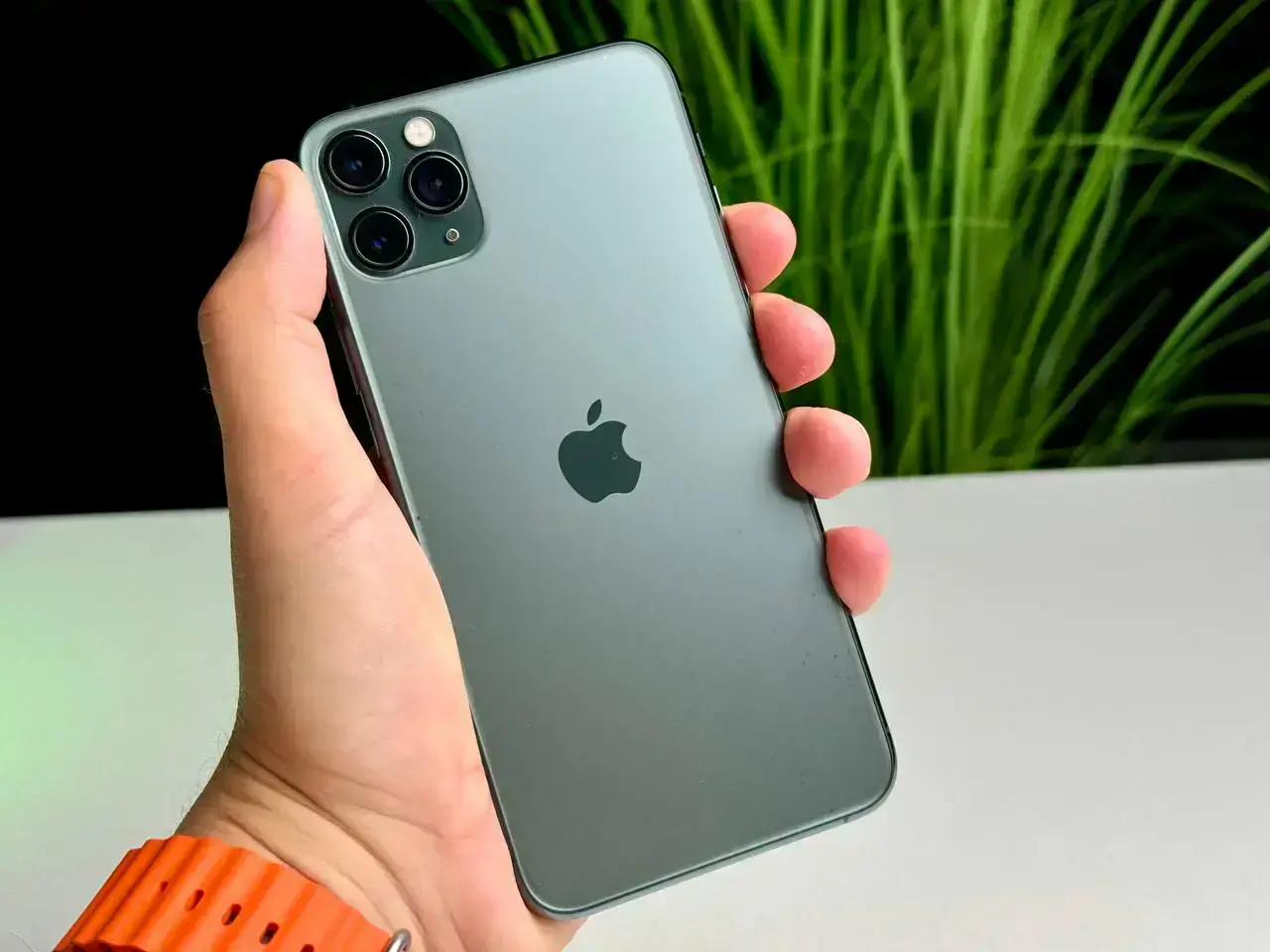 Б/У Apple iPhone 11 Pro Max 256GB Midnight Green (MWH72) - Состояние: идеальный | Аккумулятор: 100% | Комплект: полный | Гарантія: 1 мес.