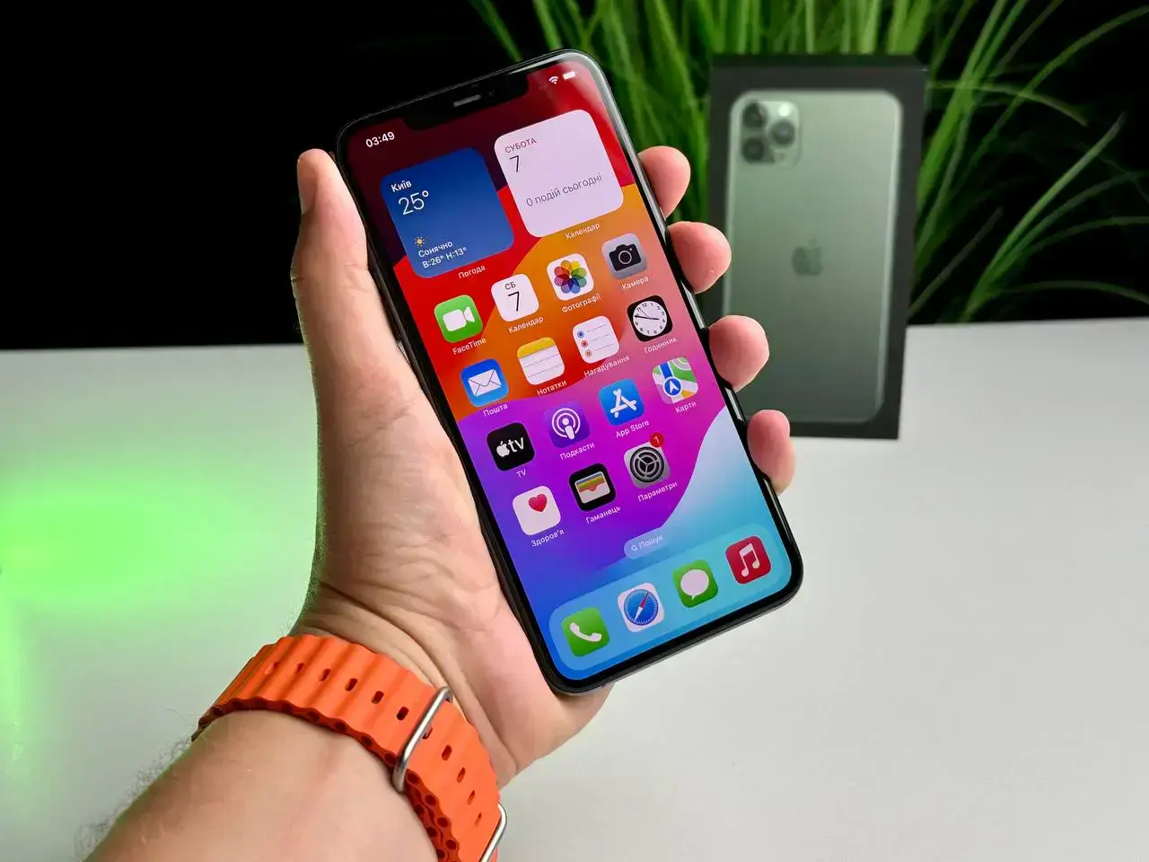 Б/У Apple iPhone 11 Pro Max 256GB Midnight Green (MWH72) - Состояние: идеальный | Аккумулятор: 100% | Комплект: полный | Гарантія: 1 мес.