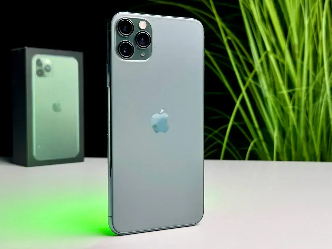 Б/У Apple iPhone 11 Pro Max 256GB Midnight Green (MWH72) - Состояние: идеальный | Аккумулятор: 100% | Комплект: полный | Гарантія: 1 мес.