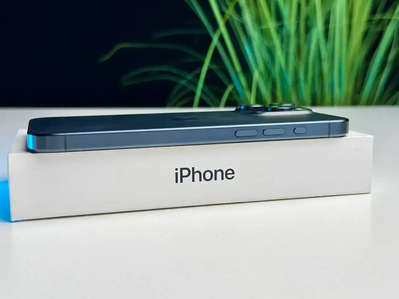 ВЖИВАНИЙ Apple iPhone 15 Pro Max 256GB Blue Titanium eSim (MU693) - Стан: ідеальний | Акумулятор: 100% | Комплект: коробка | Гарантія: 1 міс.