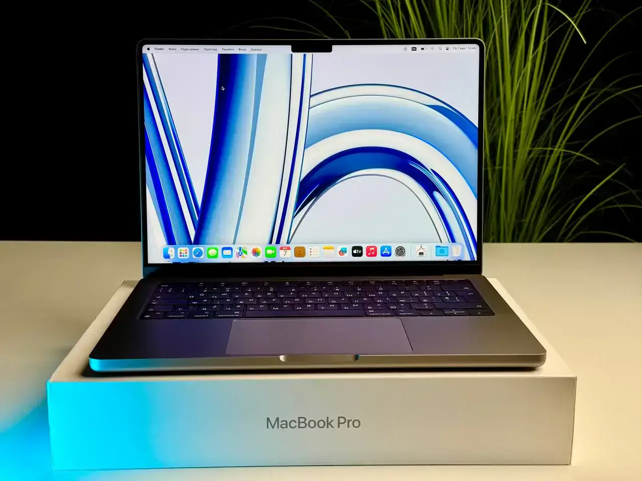 Б/У MacBook Pro 14" M3/16GB/512GB Space Gray 2023 (Z1C80001D) - Состояние: хороший | Аккумулятор: 100% | Комплект: полный | Гарантія: 1 мес.