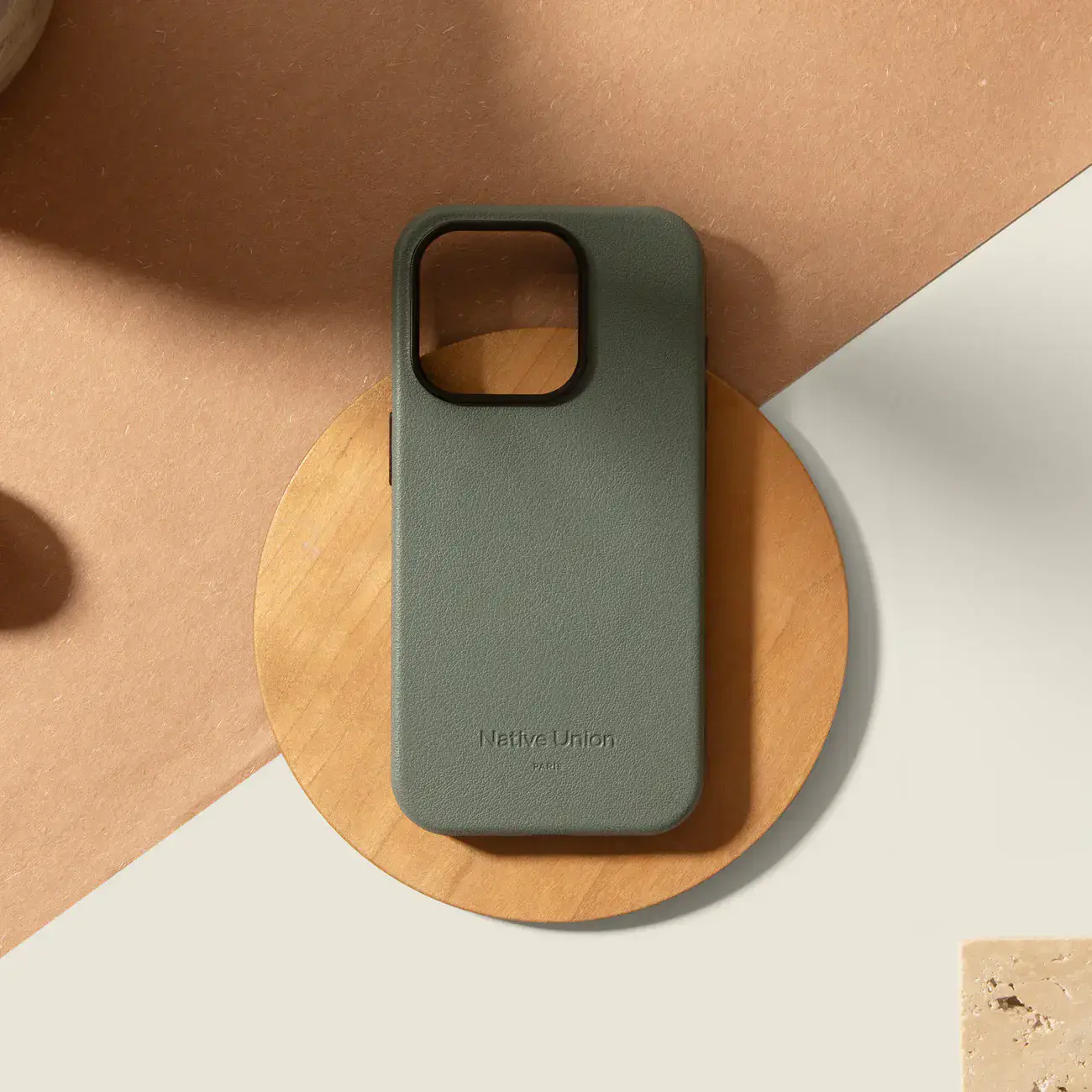 Чехол Native Union Active Case для iPhone 16 - Slate Green (ACTCSE-GRN-NP24)