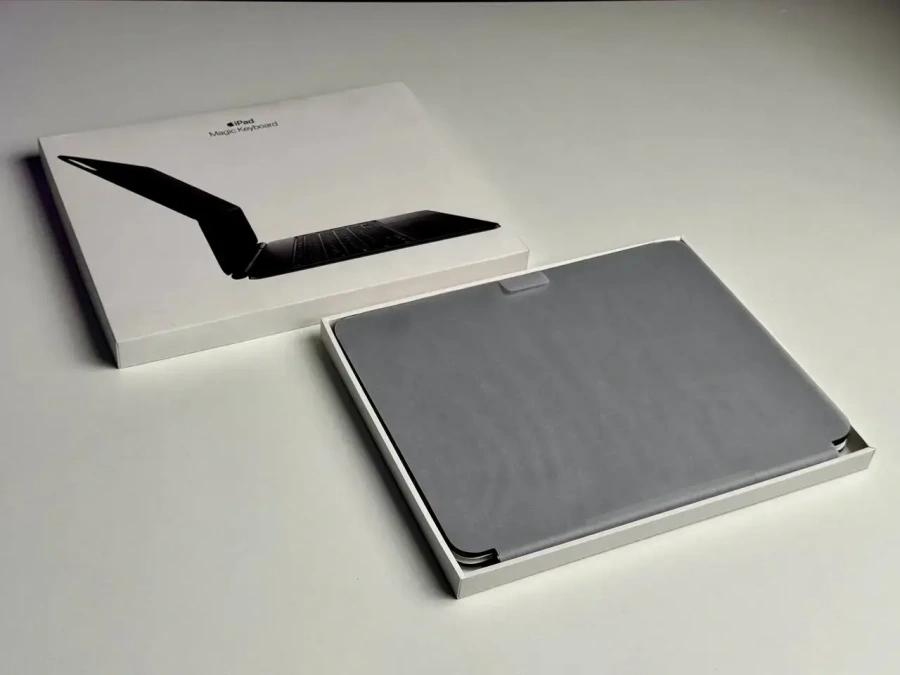 ВІТРИННА Чохол-клавіатура з підсвіткою для планшета Apple Magic Keyboard for iPad Pro 13‑inch [M4] - Ukrainian - Black (MWR53UA/A) - Стан: гарний