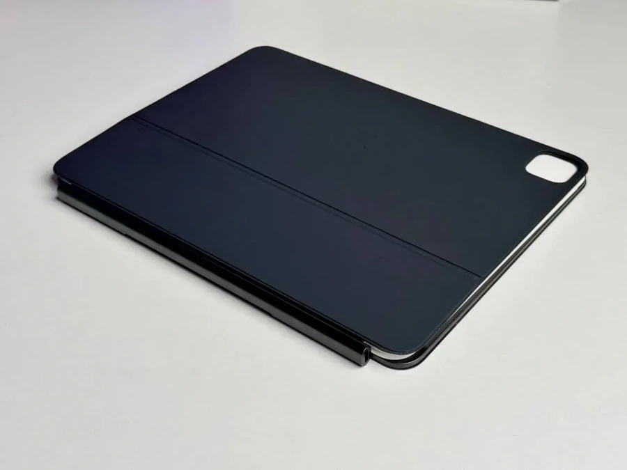 ВІТРИННА Чохол-клавіатура з підсвіткою для планшета Apple Magic Keyboard for iPad Pro 13‑inch [M4] - Ukrainian - Black (MWR53UA/A) - Стан: гарний