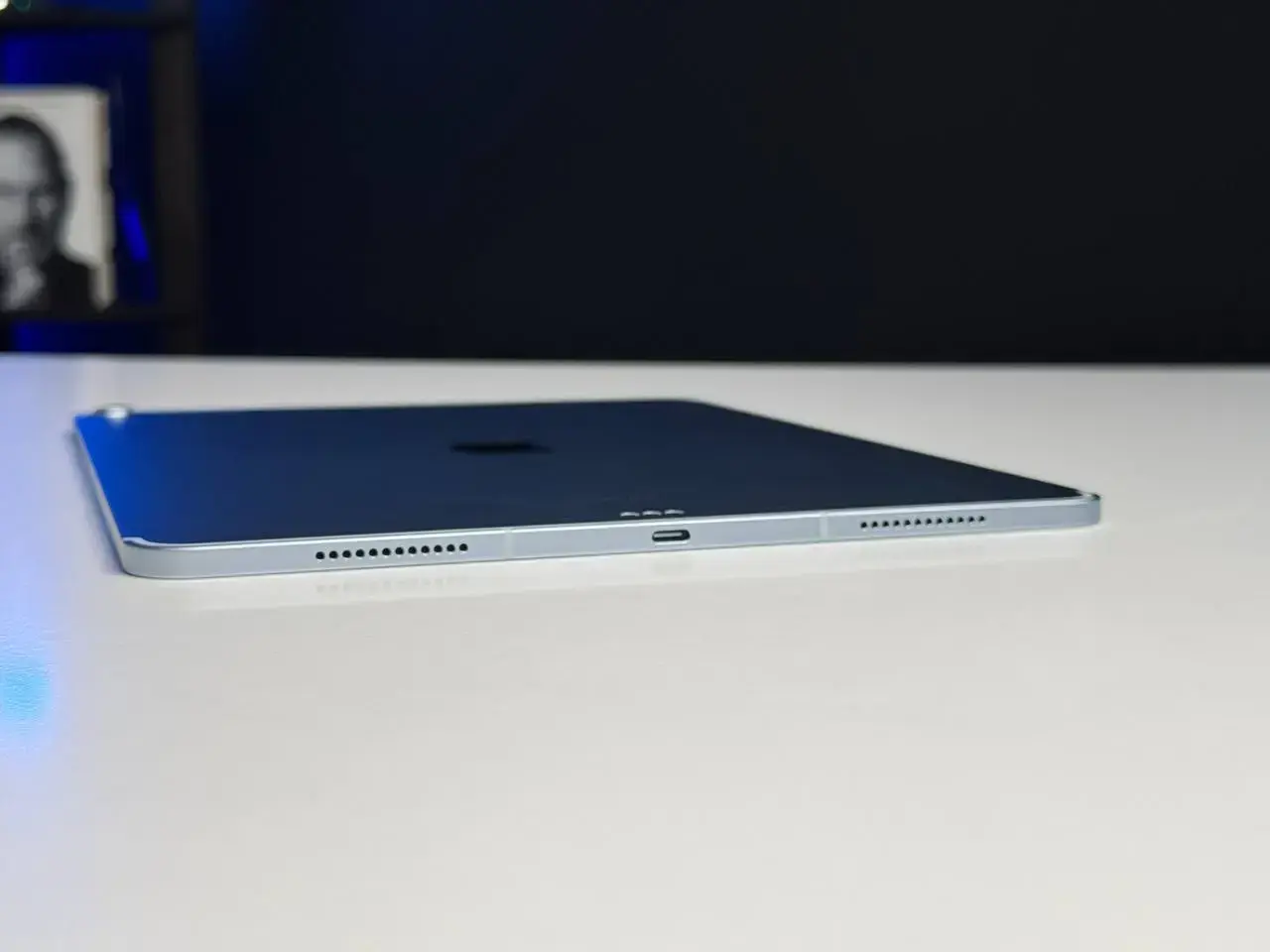 NEW NO BOX Планшет Apple iPad Air 13'' M2 2024 Wi-Fi + Cellular 256GB Blue (MV6W3)