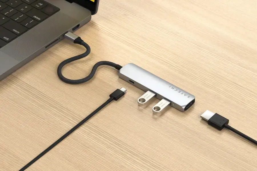 Многопортовый адаптер Satechi 4-in-1 USB-C Slim Multiport Adapter 4K - Silver (ST-P4SS)