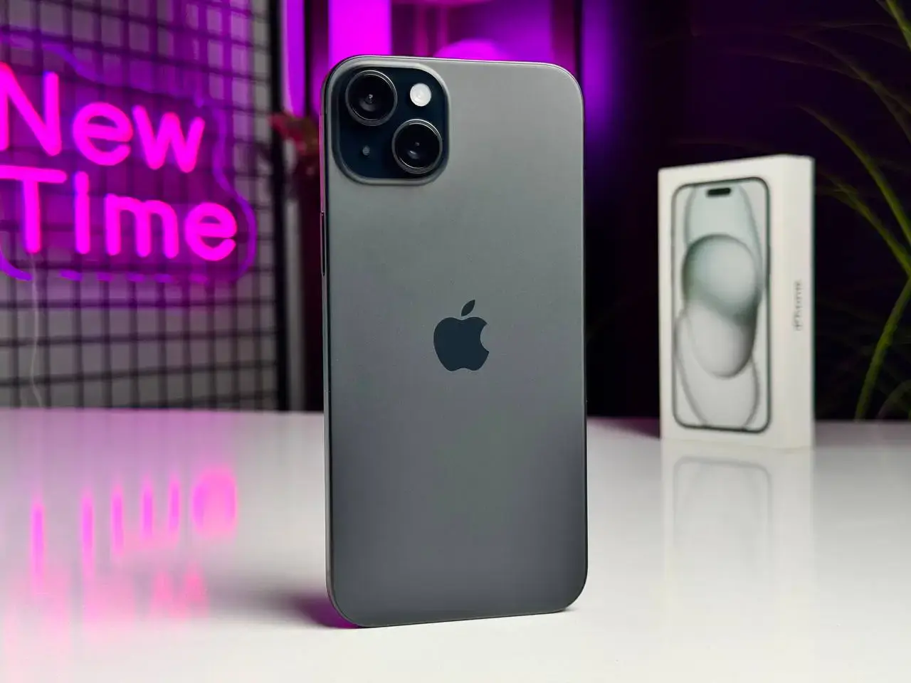 Уценка, DEMO Apple iPhone 15 Plus 128GB Black (MU0Y3)