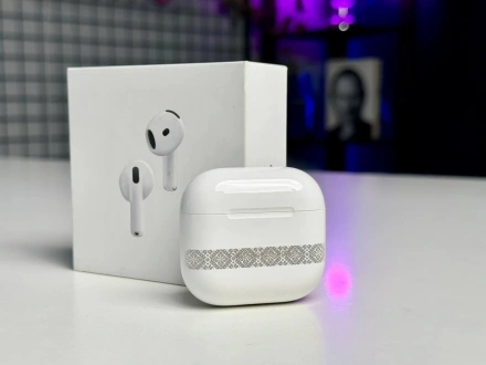 УЦІНКА, з гравіюванням Навушники Apple AirPods 4 with Active Noise Cancellation (MXP93)