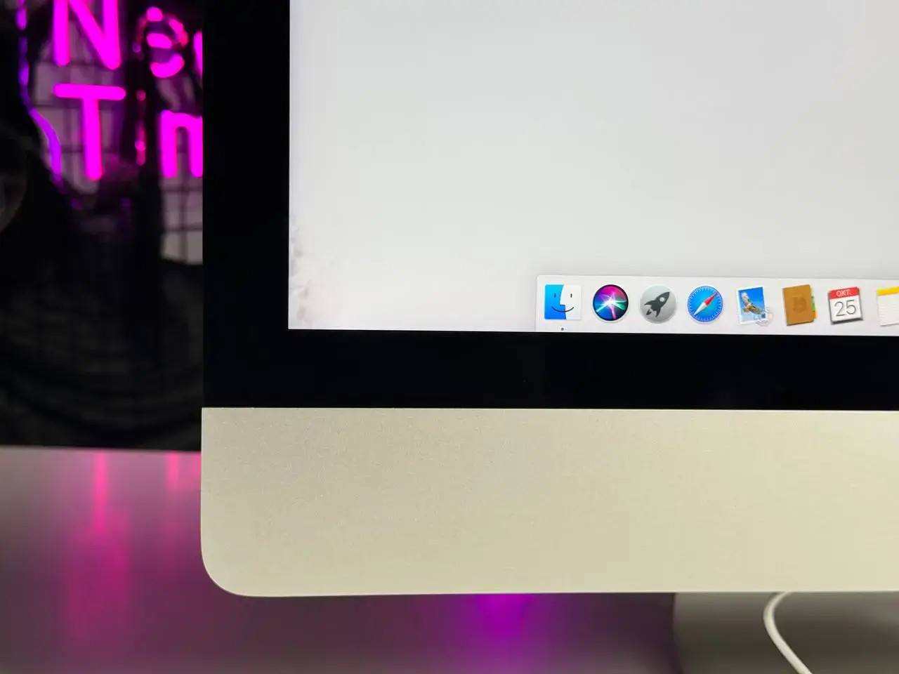 Б/У iMac 21.5" 2019 Retina 4K i3 3,6/8GB/1TB SSD/Radeon Pro 555X | Состояние: хорошее | Комплектация: iMac, мышка, клавиатура