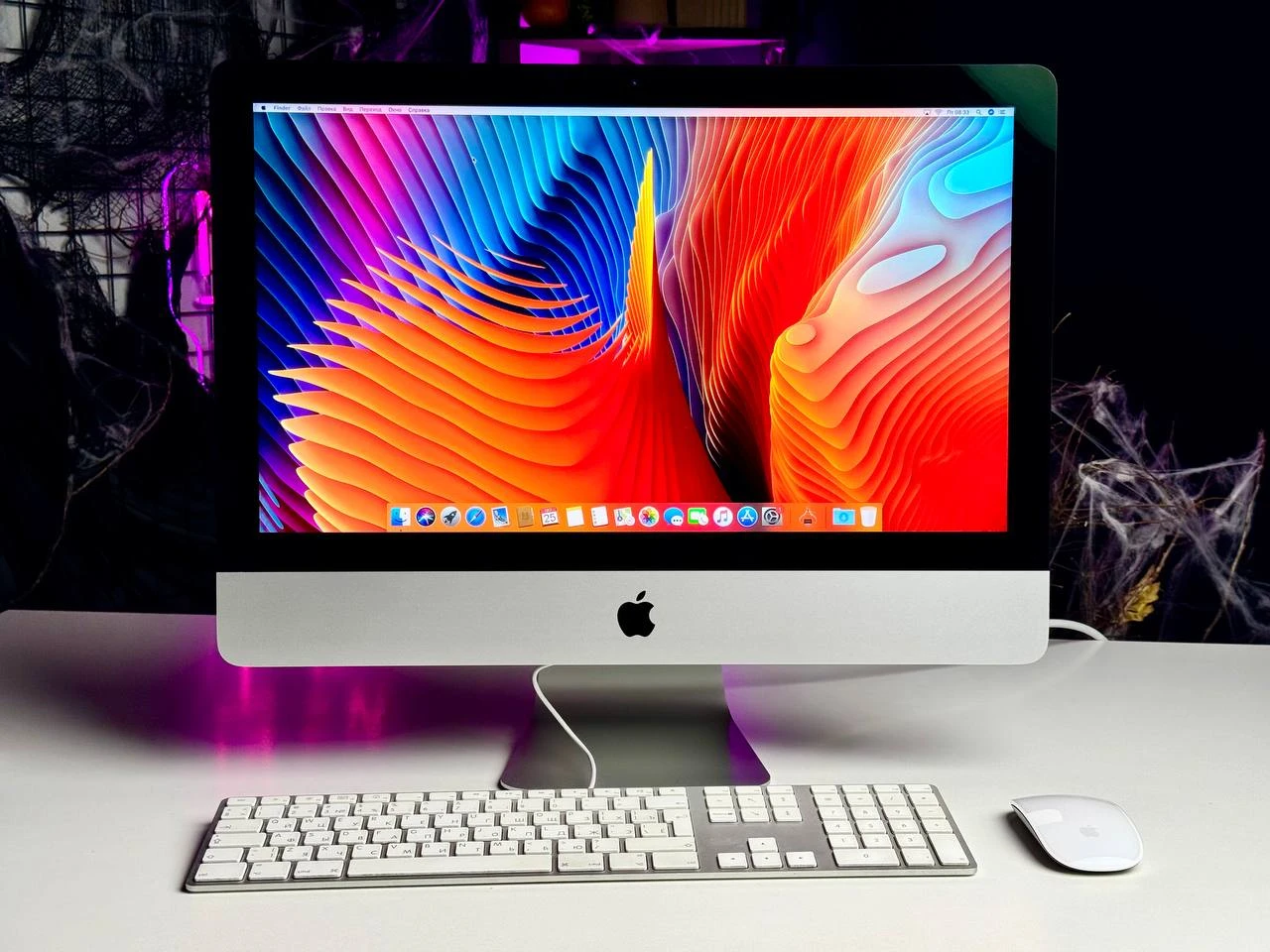 Б/У iMac 21.5" 2019 Retina 4K i3 3,6/8GB/1TB SSD/Radeon Pro 555X | Состояние: хорошее | Комплектация: iMac, мышка, клавиатура