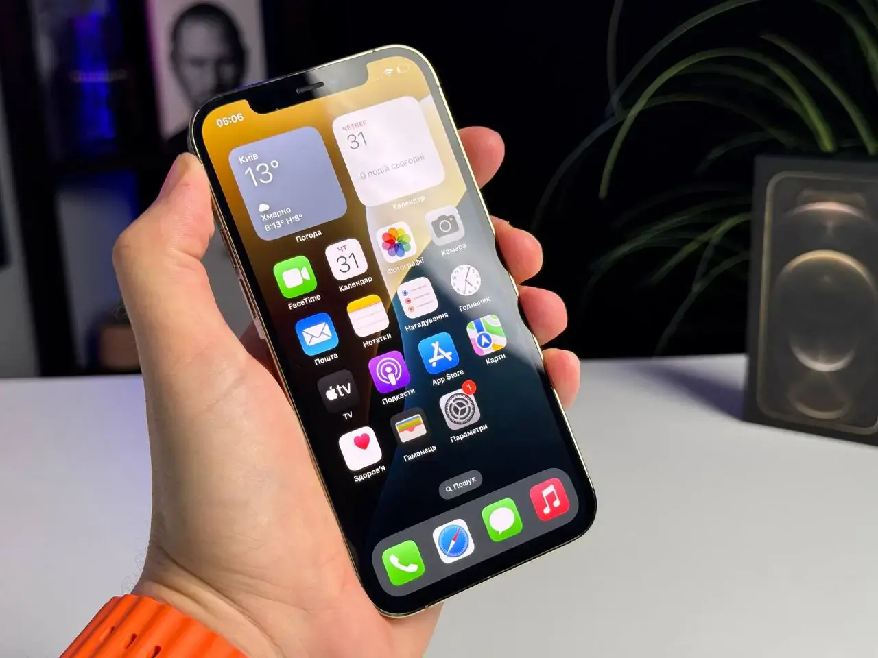 ВЖИВАНИЙ Apple iPhone 12 Pro 256GB Gold (MGLV3, MGMR3) - Стан: гарний | Акумулятор: 100% | Комплектація: коробка | Гарантія: 1 міс.