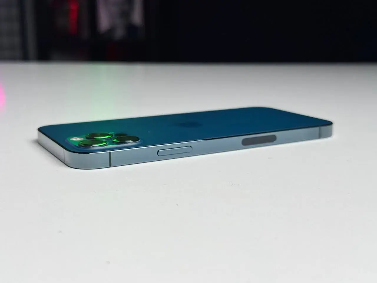 ВЖИВАНИЙ Apple iPhone 12 Pro 256GB Pacific Blue (MGLW3, MGMT3) - Стан: гарний | Акумулятор: 100% | Комплектація: кабель | Гарантія: 1 міс.