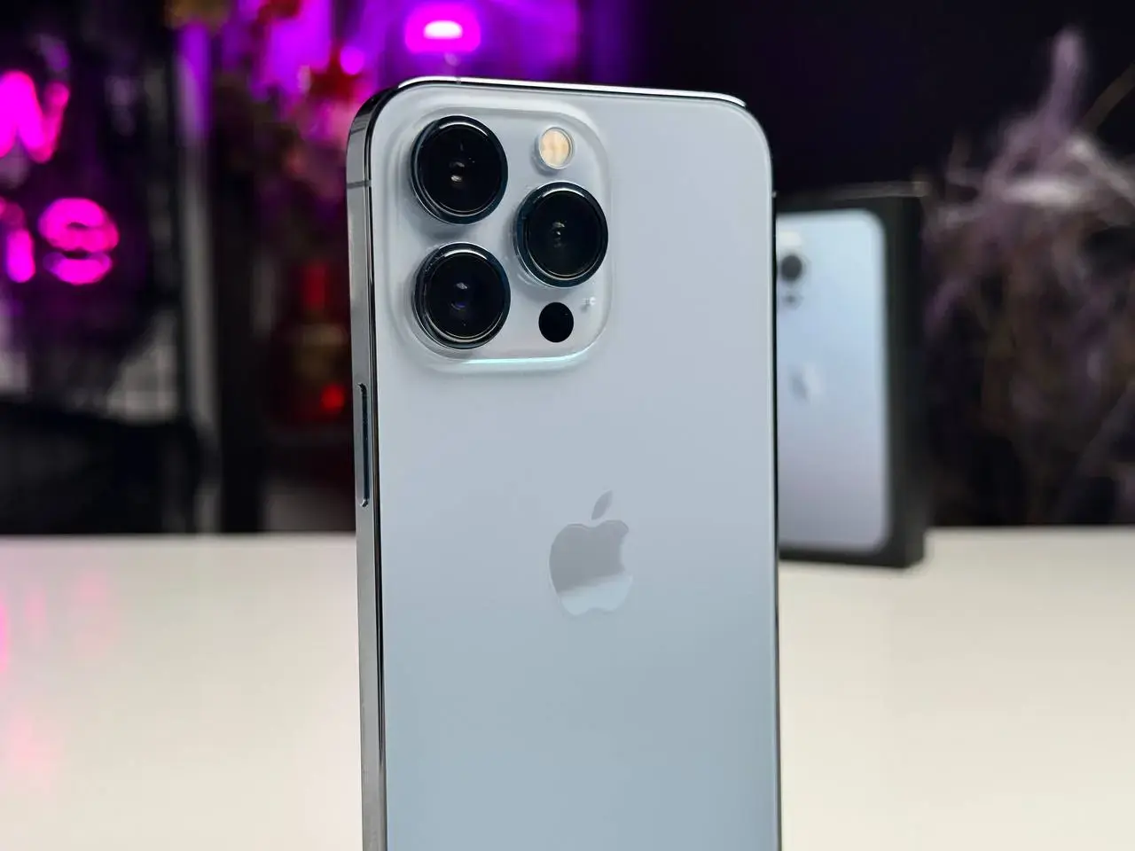 ВЖИВАНИЙ Apple iPhone 13 Pro 256GB Sierra Blue (MLU03, MLVP3) - Стан: гарний | Акумулятор: 86% | Комплектація: повний | Гарантія: 1 міс.