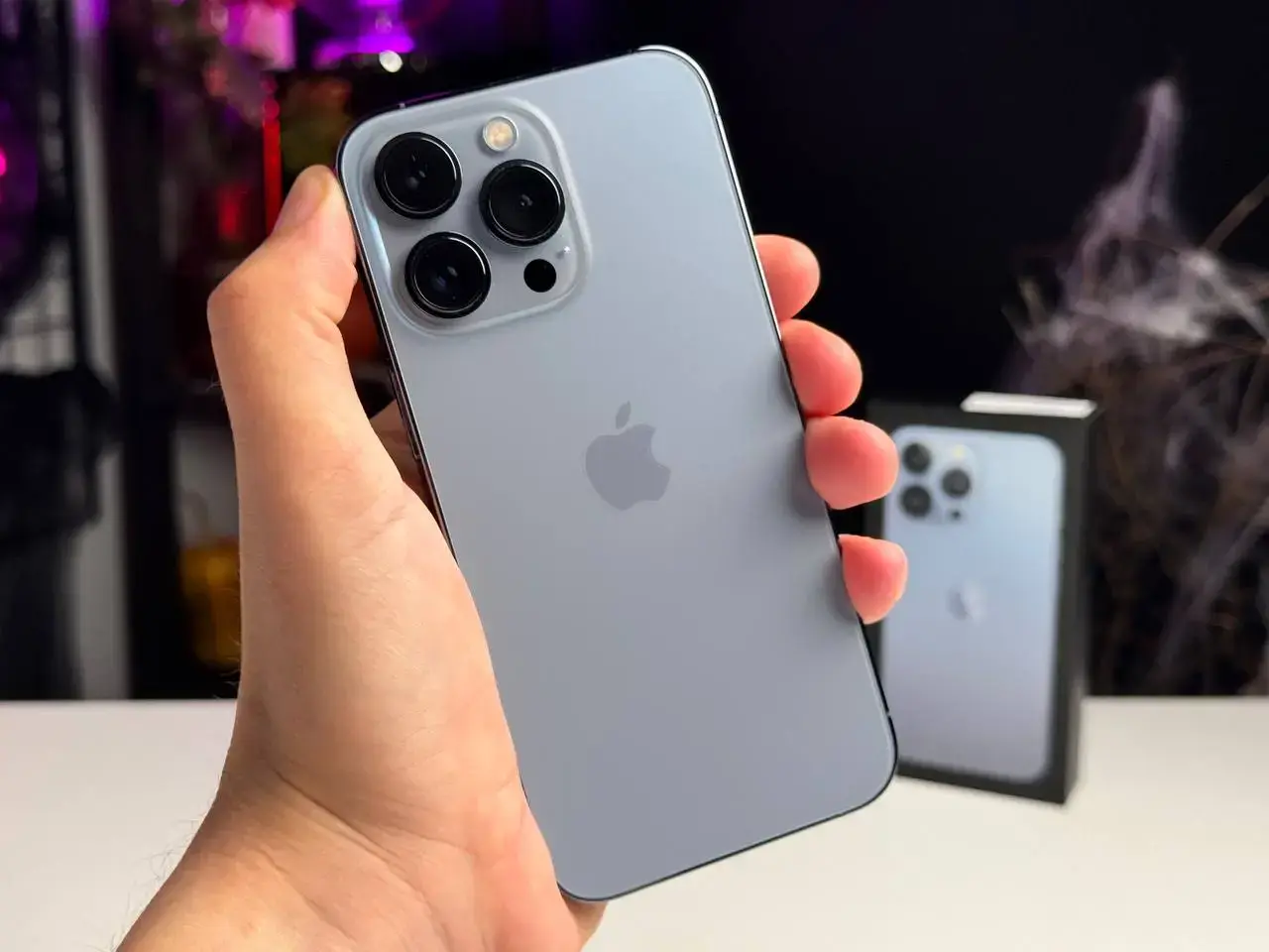 ВЖИВАНИЙ Apple iPhone 13 Pro 256GB Sierra Blue (MLU03, MLVP3) - Стан: гарний | Акумулятор: 86% | Комплектація: повний | Гарантія: 1 міс.