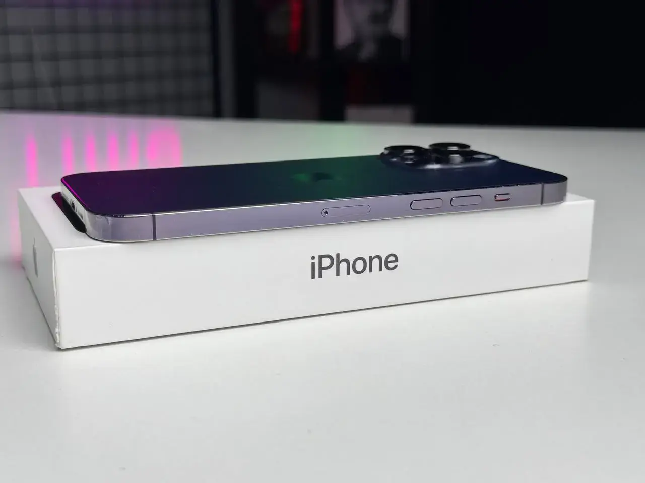 ВЖИВАНИЙ Apple iPhone 14 Pro Max 256GB Dual Sim Deep Purple (MQ8A3) - Стан: гарний | Акумулятор: 89% | Комплектація: повний | Гарантія: 1 міс.