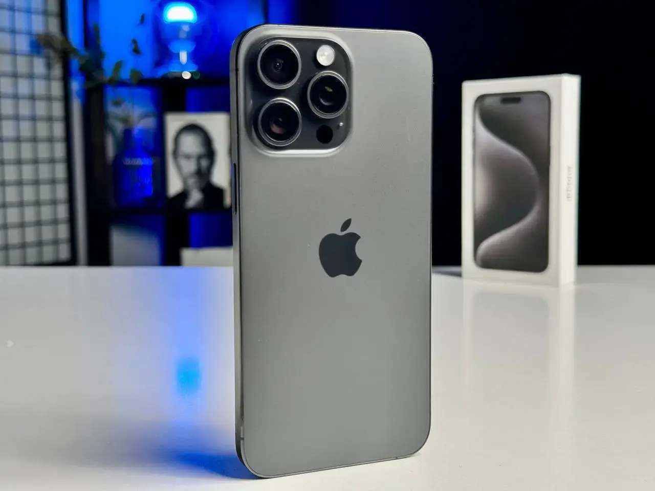 ВЖИВАНИЙ Apple iPhone 15 Pro Max 256GB Black Titanium (MU773) - Стан: гарний | Акумулятор: 92% | Комплектація: повний | Гарантія: 1 міс.