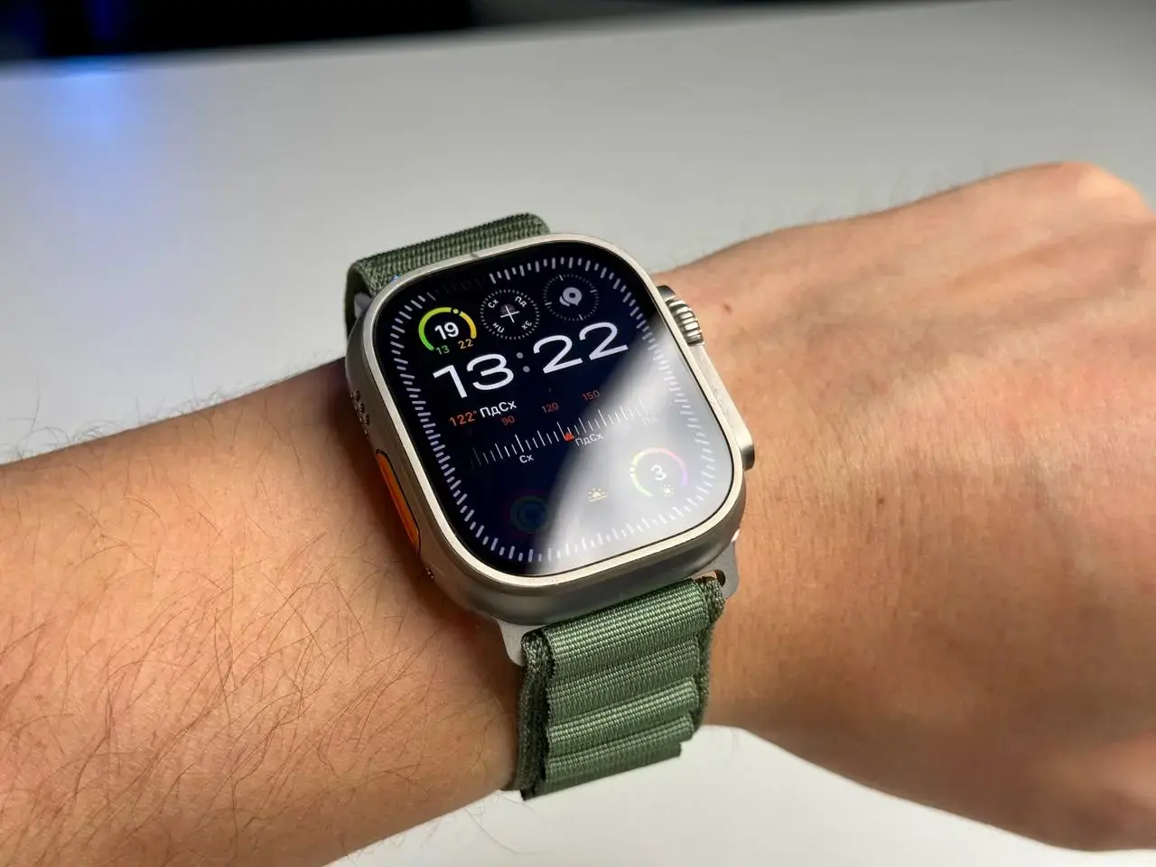 Б/У Apple Watch Ultra GPS + Cellular 49mm Titanium Case with Black/Gray Trail Loop - S/M (MQF43, MQFW3) - Состояние: хороший | Аккумулятор: 94% | Комплектация: без комплекта | Гарантія: 1 мес.