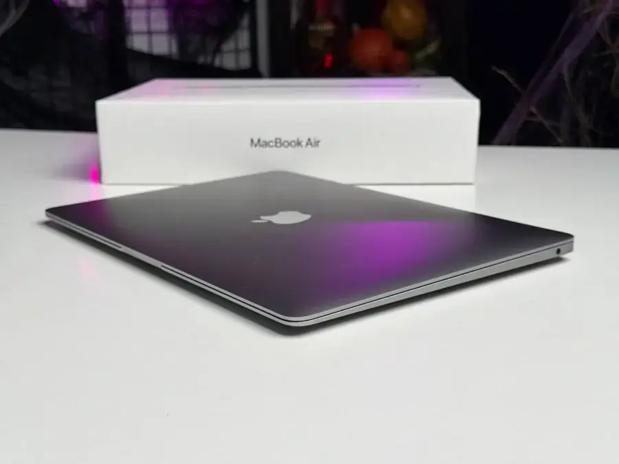ВЖИВАНИЙ MacBook Air 13" M1/8CPU/7GPU/8GB/256GB Space Gray 2020 (MGN63) - Стан: гарний | Акумулятор: 85% | Комплектація: повний | Гарантія: 1 міс.