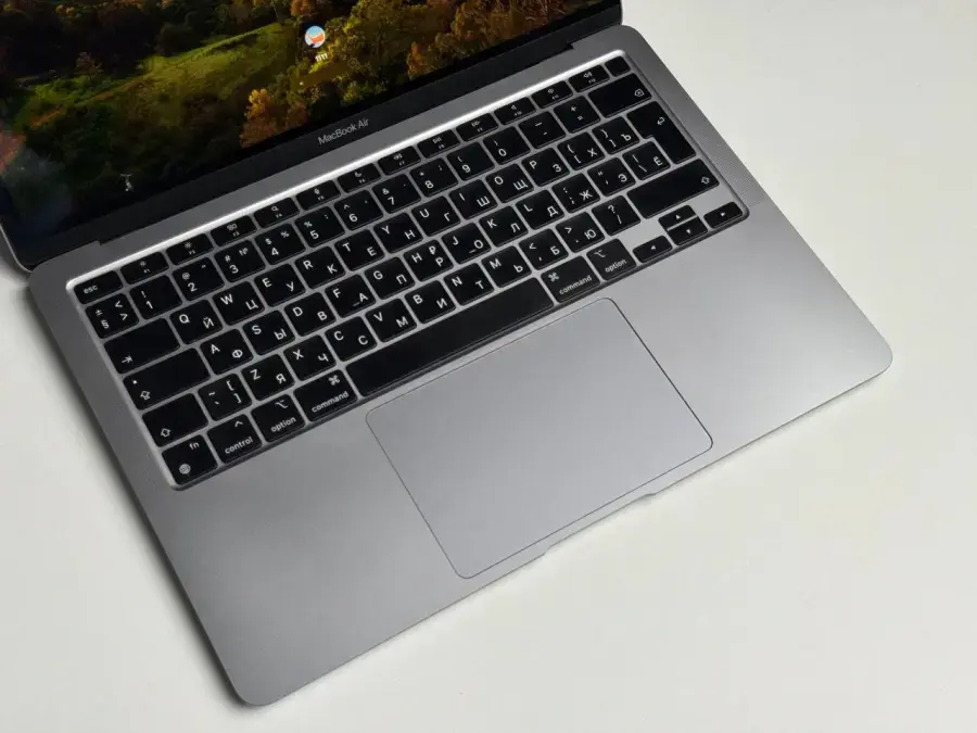 ВЖИВАНИЙ MacBook Air 13" M1/8CPU/7GPU/8GB/256GB Space Gray 2020 (MGN63) - Стан: гарний | Акумулятор: 85% | Комплектація: повний | Гарантія: 1 міс.