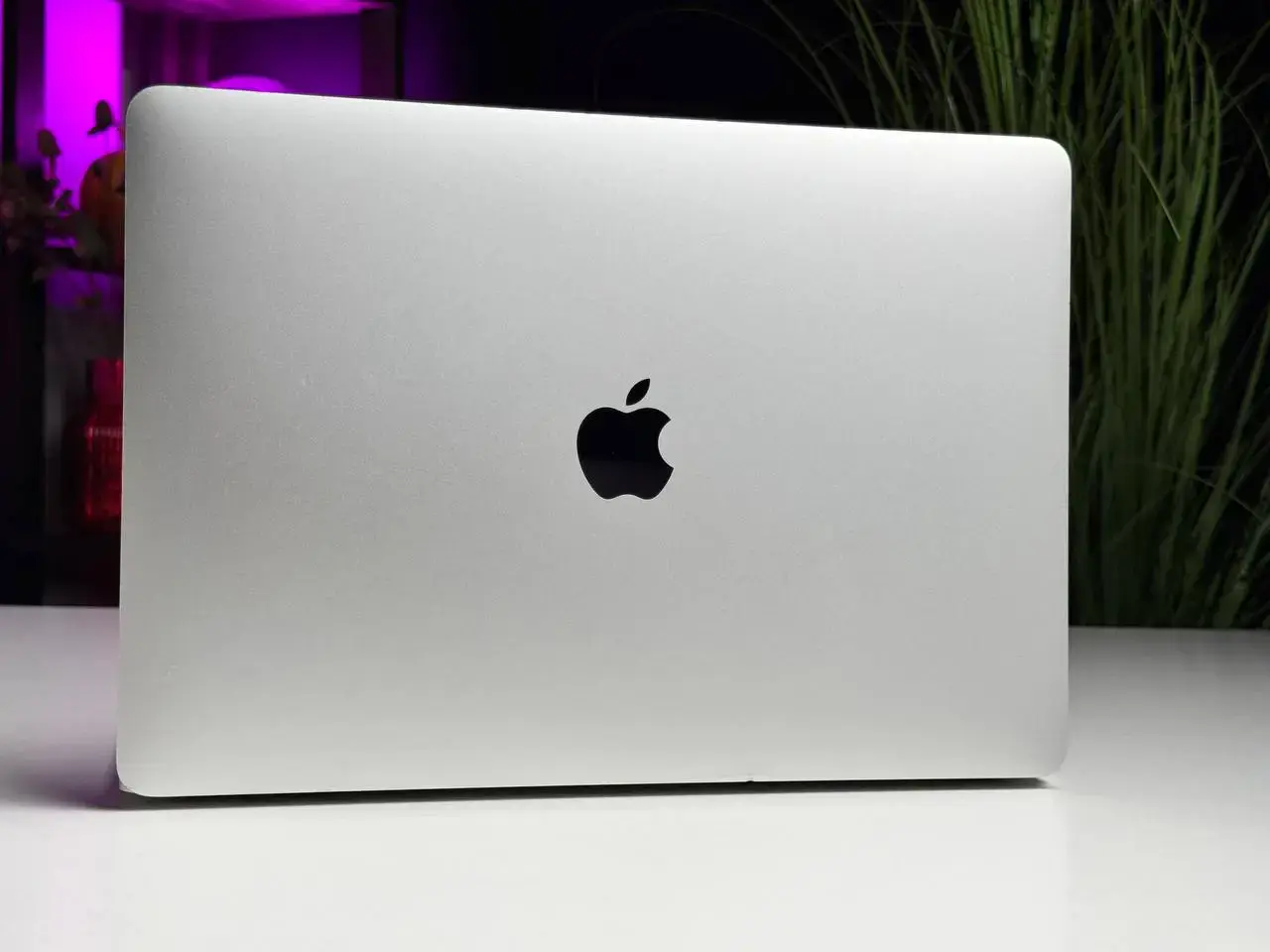 ВЖИВАНИЙ MacBook Pro 13" Silver (MPXX2) 2017 - Стан: гарний | Акумулятор: 100% | Комплект: блок живлення, кабель | Гарантія: 1 міс.