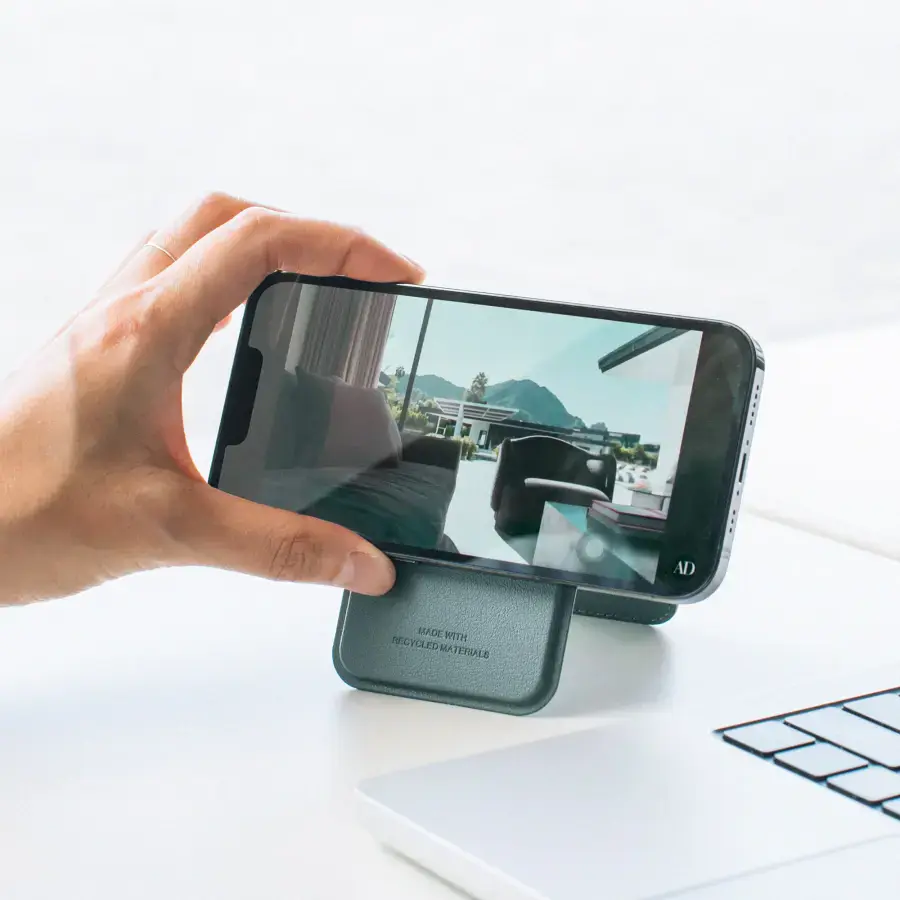 Гаманець для карток з підставкою для телефона Native Union Active Wallet Stand Magnetic Sandstone (ACT-SAN-WAL)