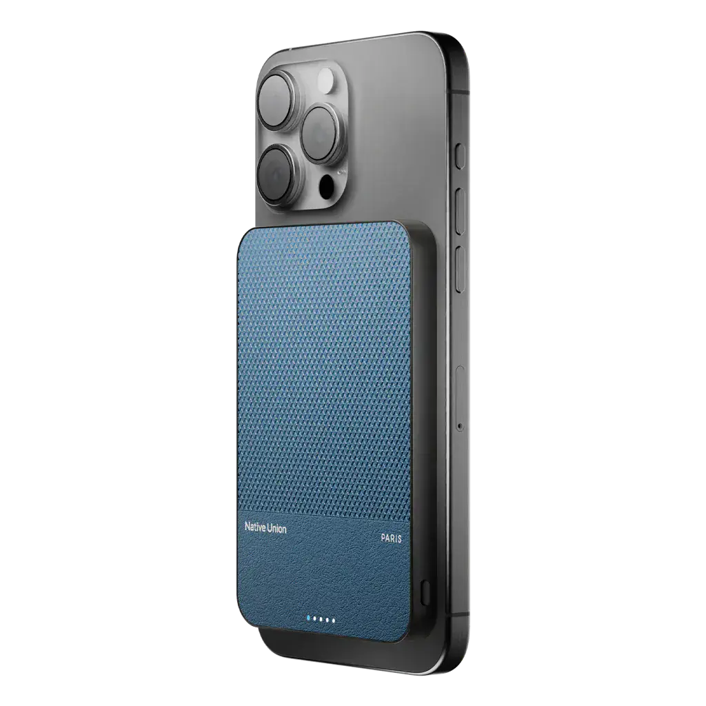 Магнитный павербанк Native Union (Re) Classic Magnetic Power Bank Qi2 5000mAh - Navy (PB-5KMS-NAV-Q2)