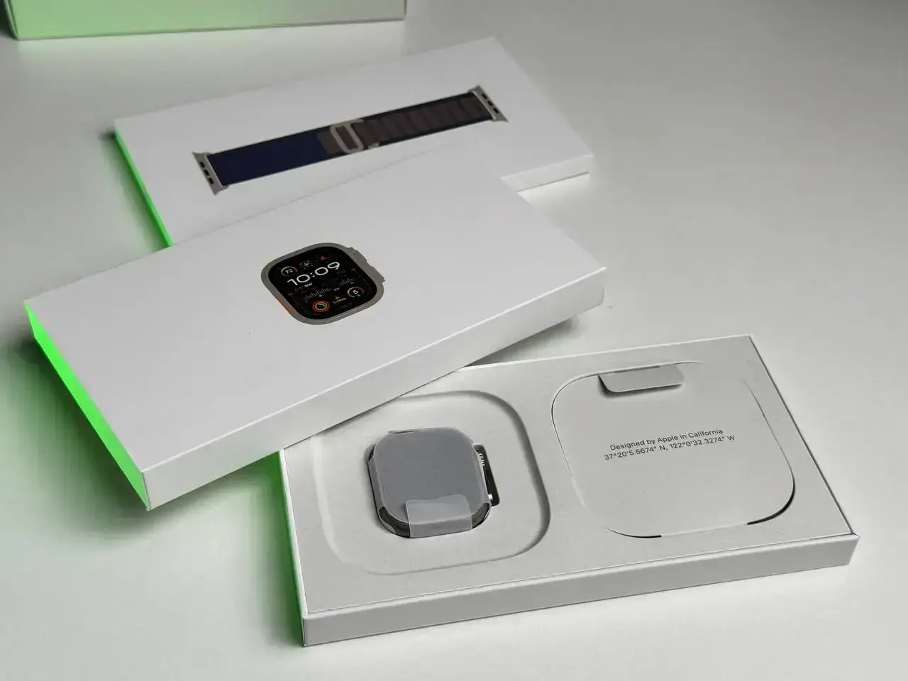 OPEN BOX Apple Watch Ultra 2 GPS + Cellular 49mm Titanium Case with Blue Alpine Loop - Medium (MREP3)