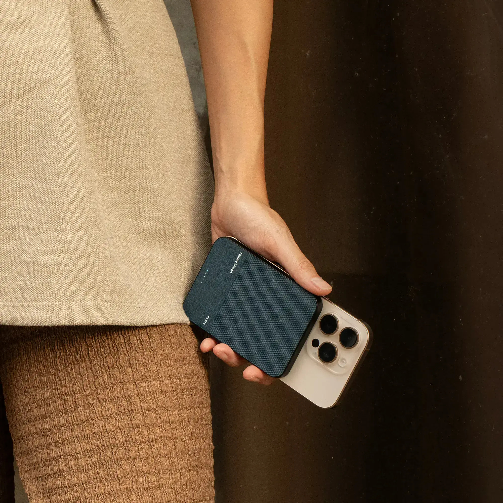 Магнітний павербанк з MagSafe Native Union (Re) Classic Magnetic Power Bank 5000mAh - Navy (PB-5KMS-NAV)