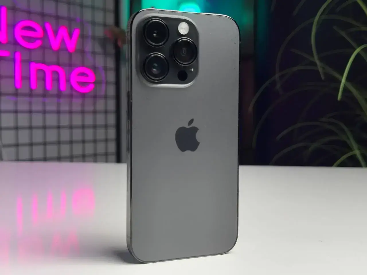 Б/У Apple iPhone 14 Pro 256GB Space Black eSim (MQ0N3) - Состояние: хороший | Аккумулятор: 100% | Комплектация: iPhone | Гарантія: 1 мес.