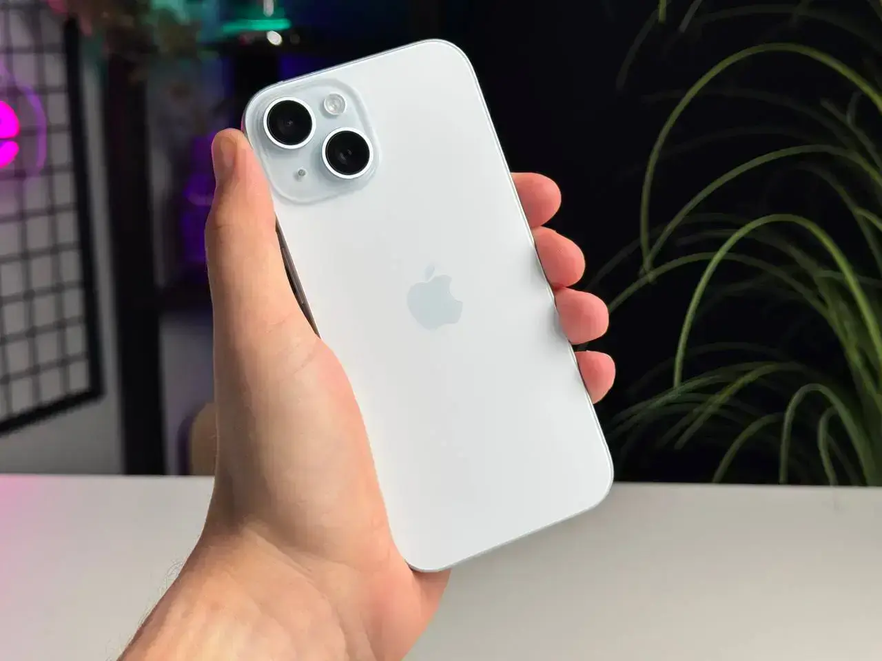 ВЖИВАНИЙ Apple iPhone 15 128GB Blue eSim (MTLY3) - Стан: гарний | Акумулятор: 100% | Комплектація: повний | Гарантія: 1 міс.