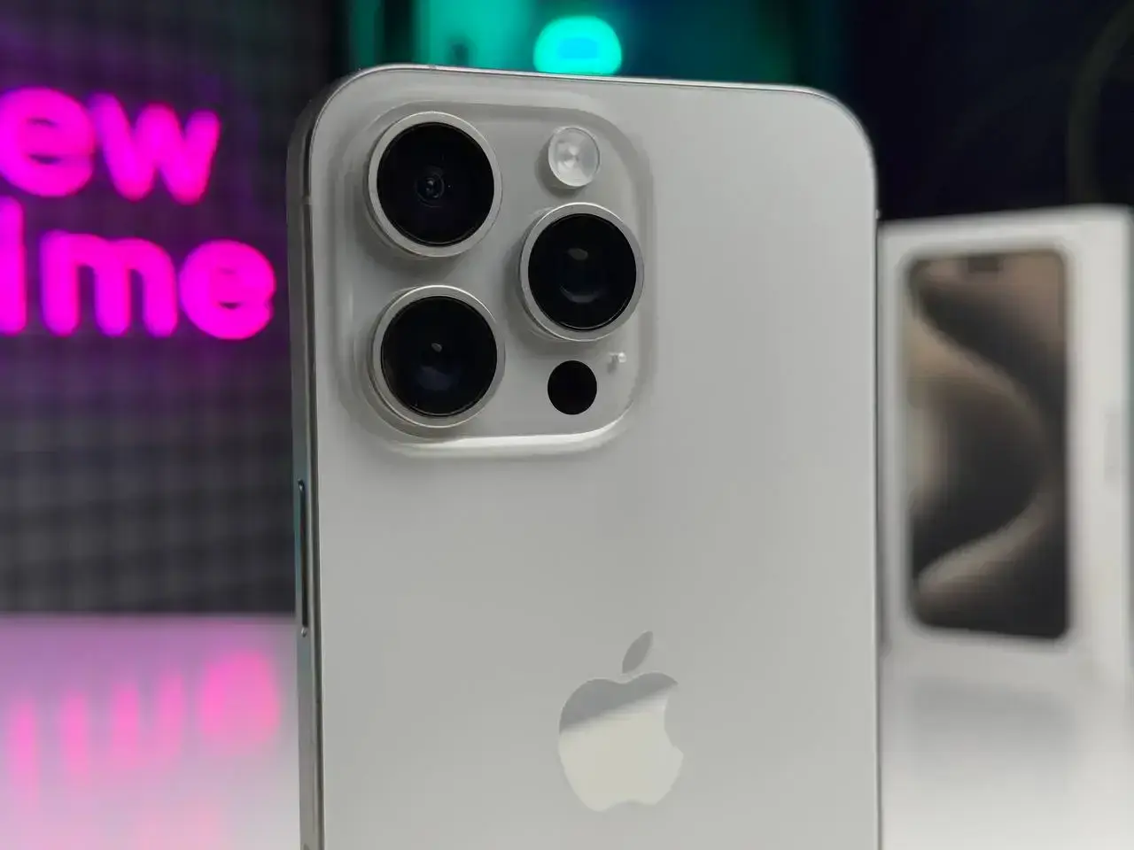 Б/У Apple iPhone 15 Pro Max 512GB Natural Titanium eSim (MU6D3) - Состояние: идеальный | Аккумулятор: 99% | Комплектация: полный | Гарантія: 1 мес.