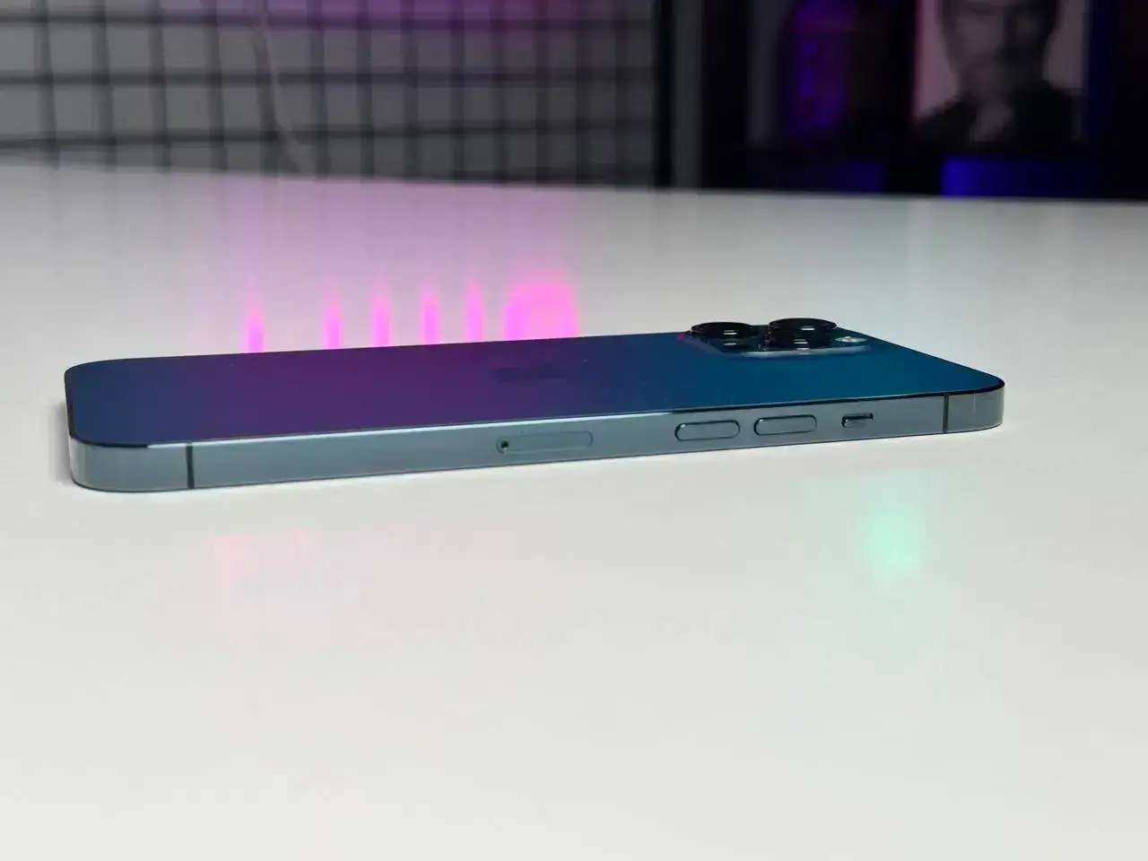 ВЖИВАНИЙ Apple iPhone 12 Pro Max 256GB Pacific Blue (MGCN3, MGDF3) - Стан: гарний | Акумулятор: 98% | Комплектація: без комплекту | Гарантія: 1 міс.
